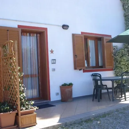 Lägenhet In Mit Grill- Garten Und Terrasse By Interhome